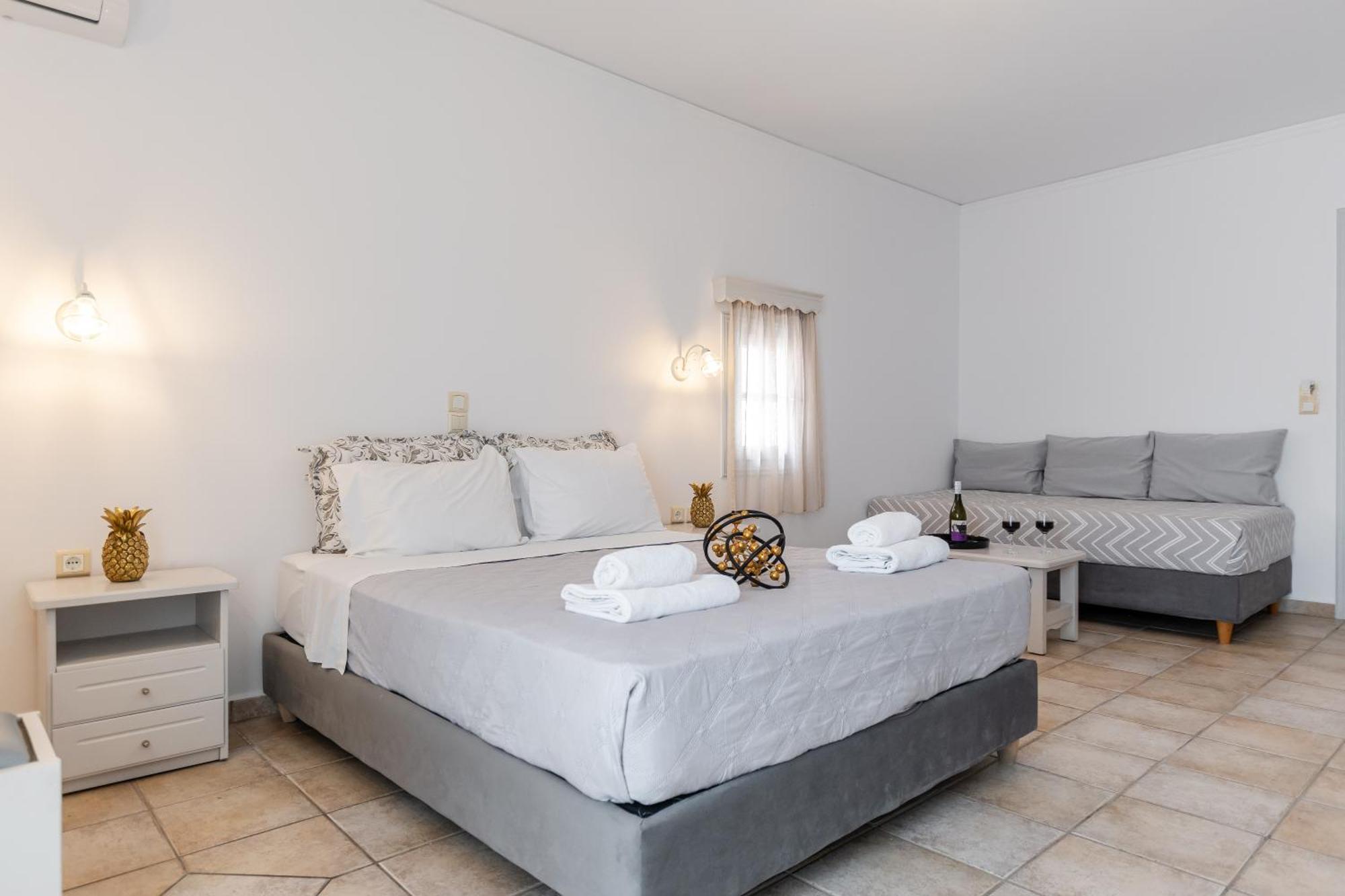 Golden Bay Aparthotel Agios Prokopios  Exterior photo