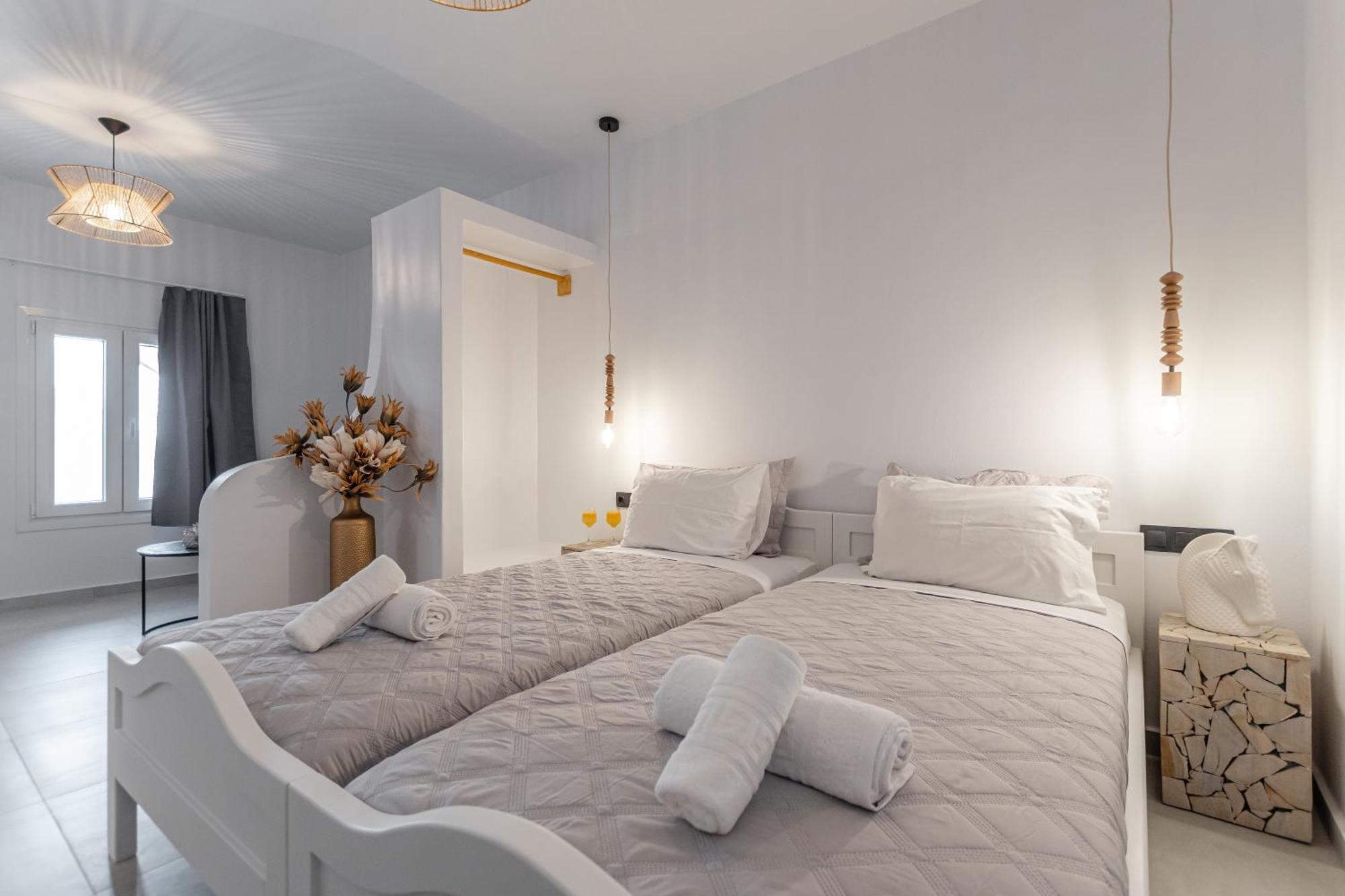 Golden Bay Aparthotel Agios Prokopios  Exterior photo