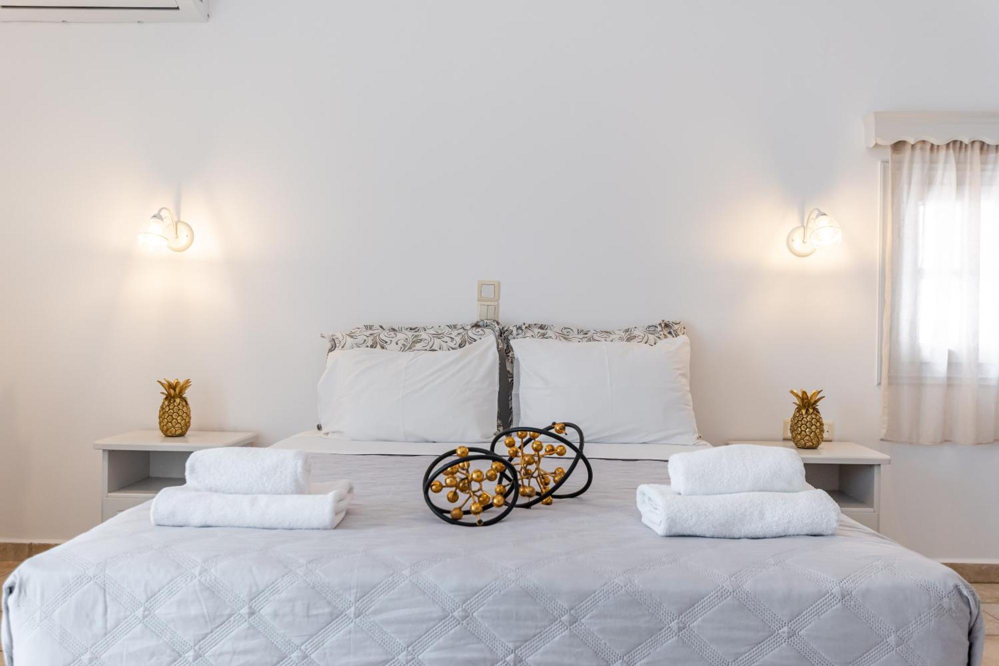 Golden Bay Aparthotel Agios Prokopios  Exterior photo