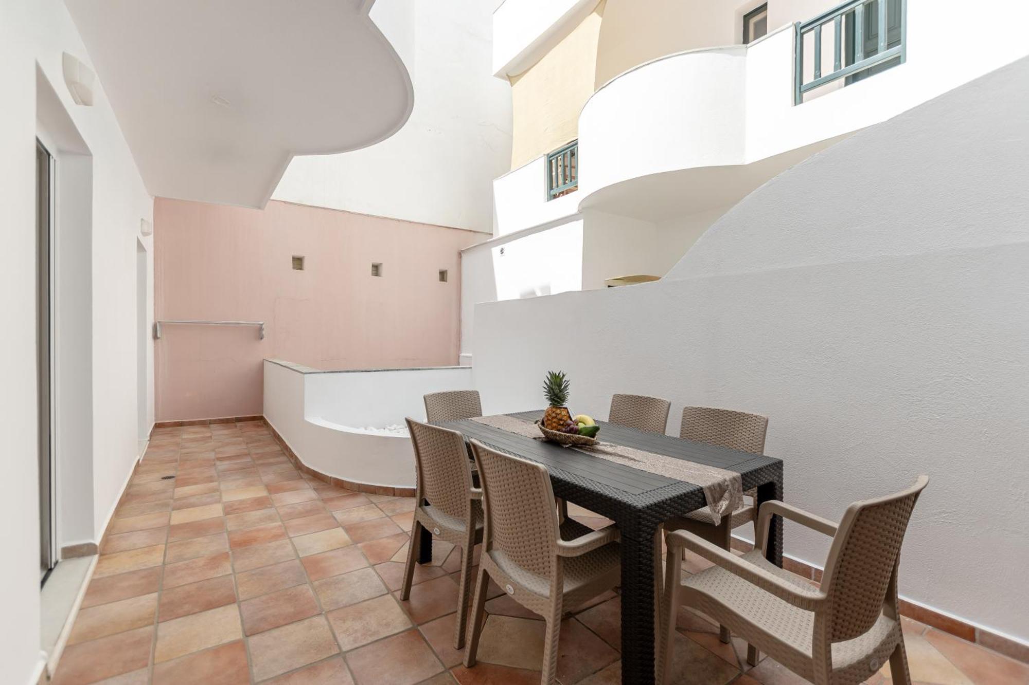 Golden Bay Aparthotel Agios Prokopios  Exterior photo