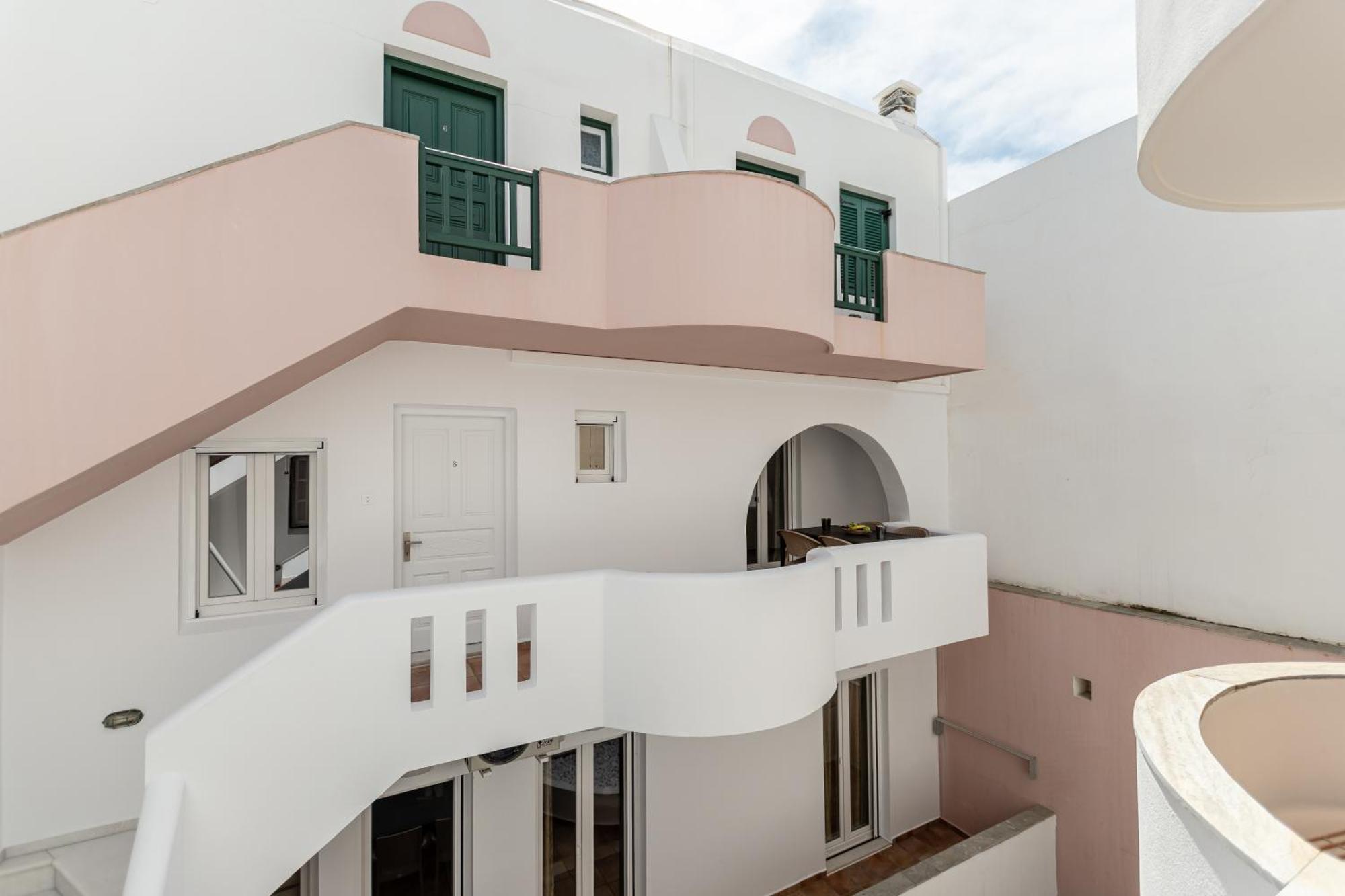 Golden Bay Aparthotel Agios Prokopios  Exterior photo
